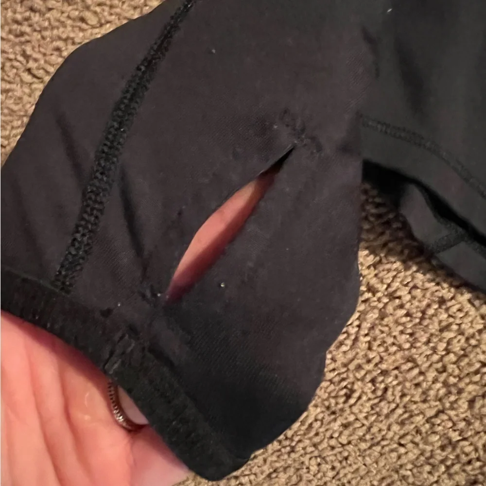 Under Armour- Zip Up​​​​​​​​ - Picture 3 of 4